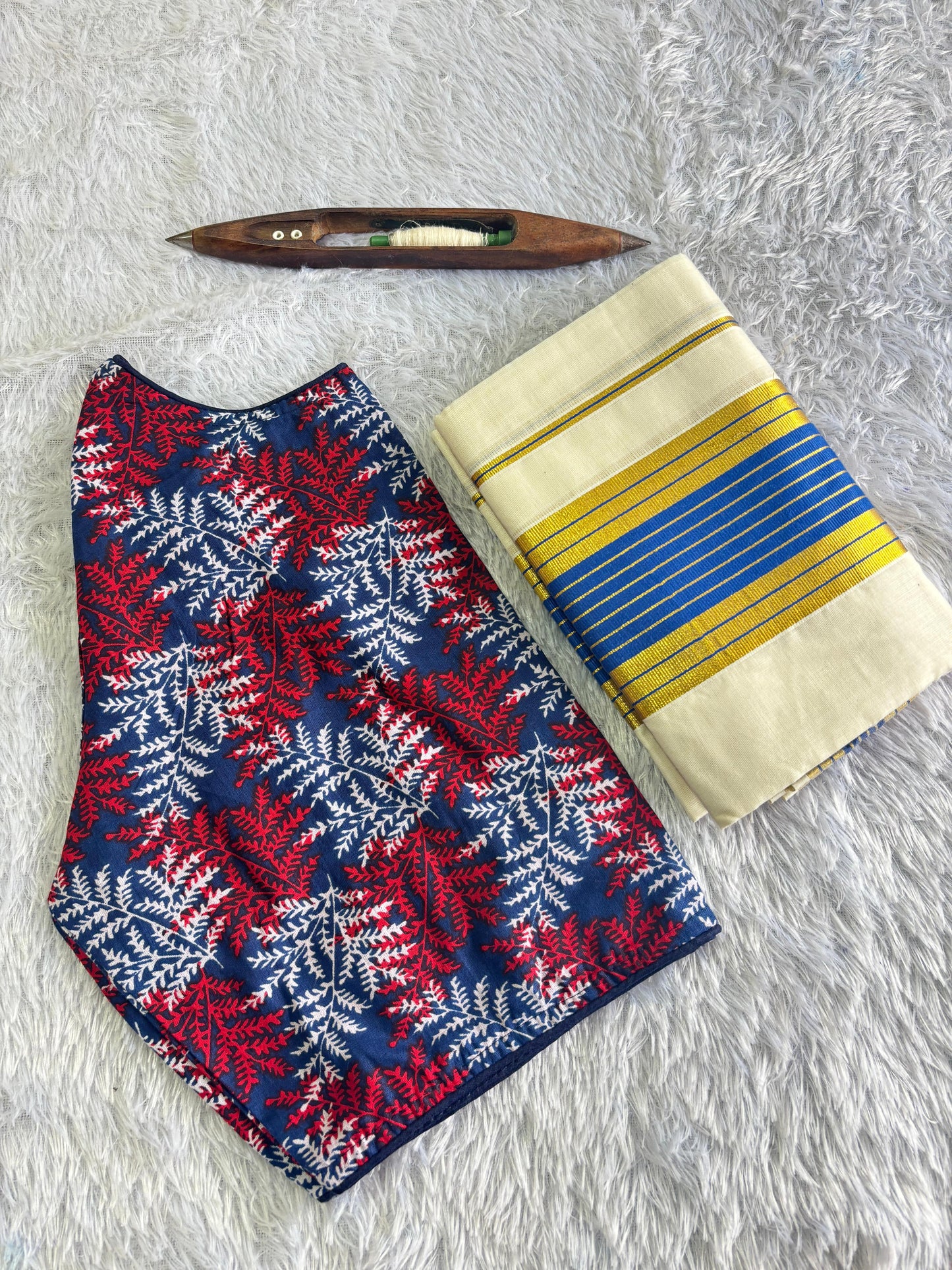 SATIEKA | Kerala golden kara(boarder) kasavu set mundu with ready made blouse