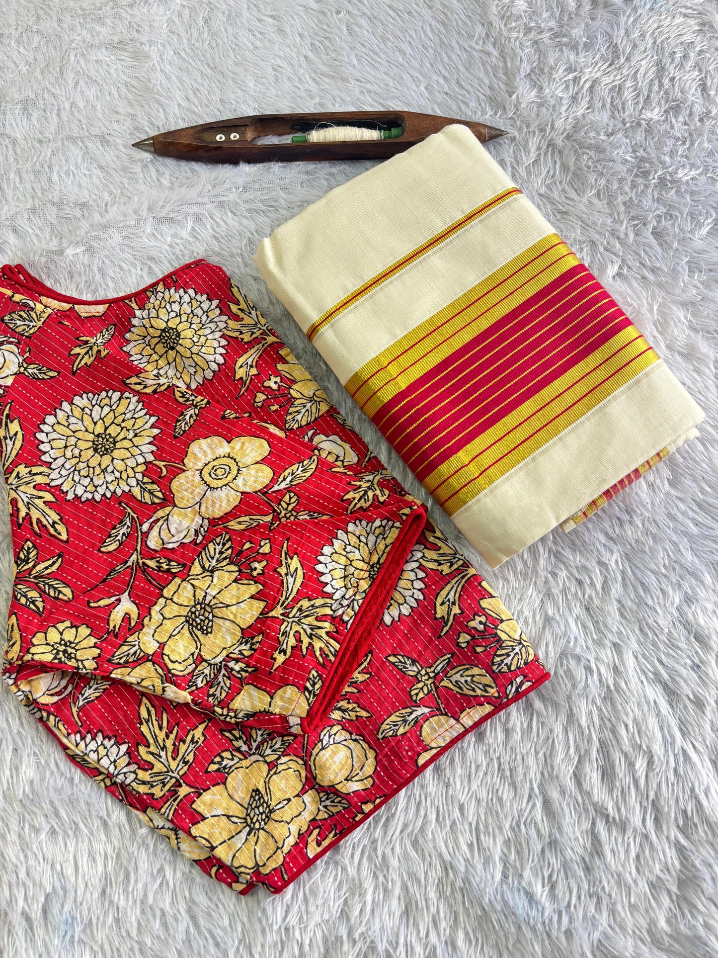 SATIEKA | Kerala golden kara(boarder) kasavu set mundu with ready made blouse