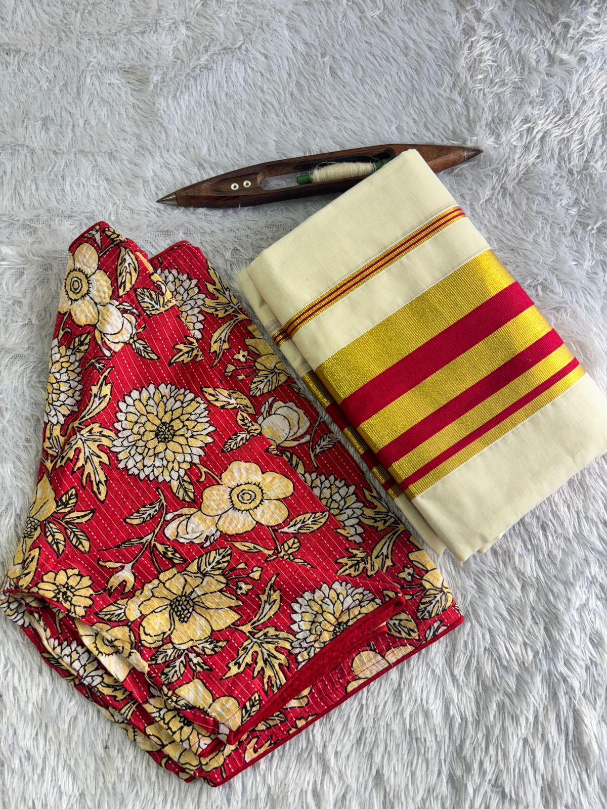 SATIEKA | Kerala golden kara(boarder) kasavu set mundu with ready made blouse